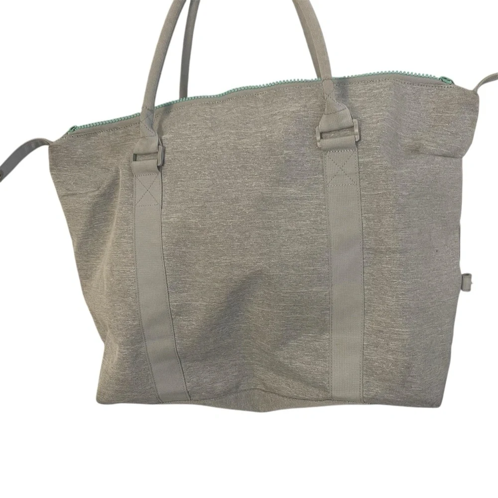 Herschel Supply Company Gray Duffel Tote Bag - Picture 2 of 5